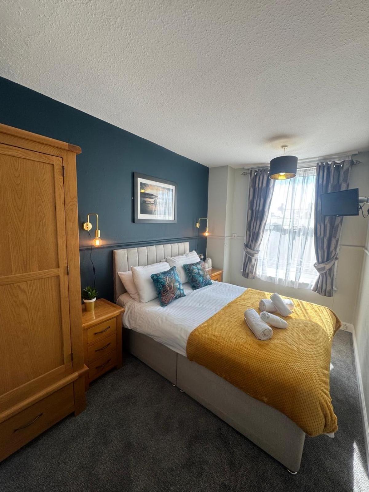 The Rockside 4* Scarborough