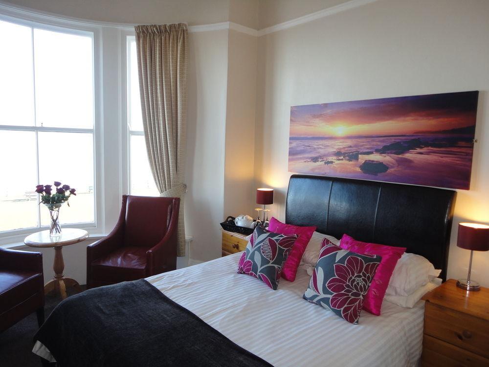 The Rockside 4*